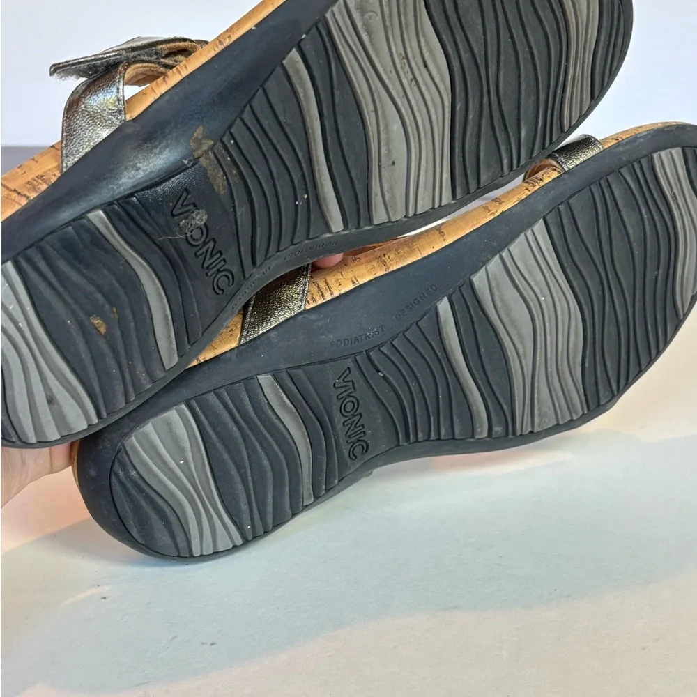 Vionic Viviana Bronze Embellished Sandals Size 8